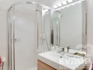 Pronájem bytu 2+kk, Praha - Smíchov, U Nikolajky, 74 m2