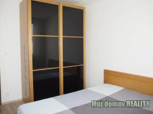 Pronájem bytu 3+1, Praha - Letňany, Kuželova, 71 m2