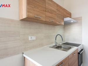 Pronájem bytu 2+kk, Brno - Bohunice, Okrouhlá, 46 m2