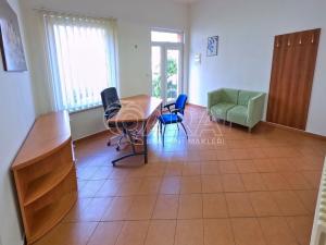Pronájem kanceláře, Beroun - Beroun-Město, Nám. M.Poštové, 39 m2