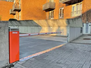 Pronájem garážového stání, Praha - Uhříněves, Vlasty Průchové, 12 m2