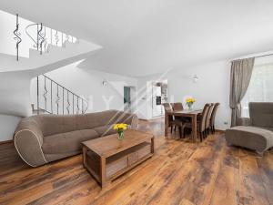 Prodej rodinného domu, Králův Dvůr, Na Vinohradech, 103 m2