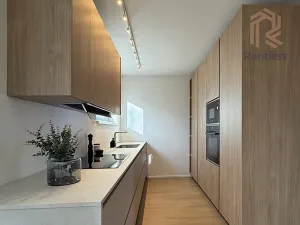Prodej bytu 6+kk a větší, Praha - Újezd nad Lesy, Barchovická, 163 m2