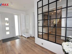 Prodej rodinného domu, Dolany, 242 m2