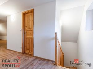 Prodej chalupy, Velké Karlovice - Malé Karlovice, 133 m2