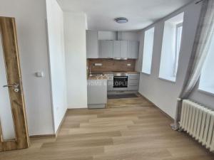 Pronájem bytu 2+1, Moravský Krumlov, Komenského, 80 m2