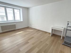 Pronájem bytu 2+1, Moravský Krumlov, Komenského, 80 m2