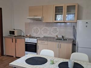 Pronájem bytu 2+kk, Pardubice - Ohrazenice, Školská, 33 m2