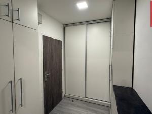 Pronájem bytu 1+1, Opava, Skřivánčí, 34 m2