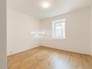 Prodej bytu 3+kk, Líšťany, Hunčice, 74 m2
