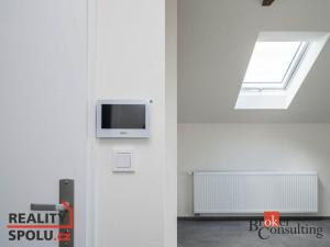 Pronájem bytu 1+kk, Praha - Hostavice, Písčitá, 41 m2