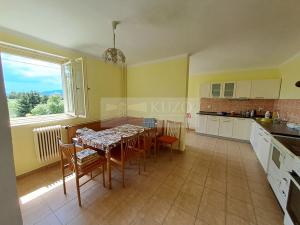 Prodej rodinného domu, Hrádek, 200 m2