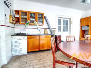 Prodej rodinného domu, Dobřenice, 120 m2