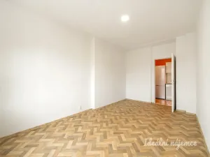 Pronájem bytu 2+1, Praha - Vršovice, Vršovická, 49 m2
