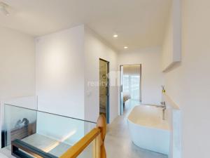 Prodej bytu 3+kk, Praha - Libeň, Novovysočanská, 101 m2