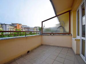 Pronájem bytu 1+kk, Praha - Kunratice, Velké Kunratické, 39 m2