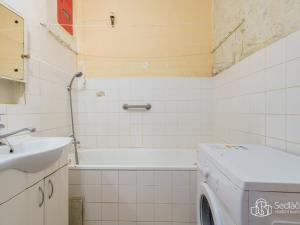 Prodej bytu 3+1, Ostrov, S. K. Neumanna, 68 m2