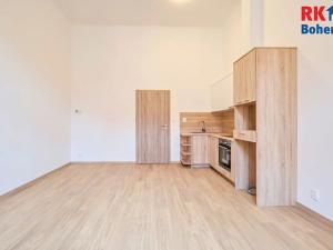 Pronájem bytu 1+kk, Český Brod, nám. Arnošta z Pardubic, 30 m2