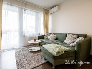 Pronájem bytu 2+kk, Praha - Hloubětín, Lehovecká, 50 m2