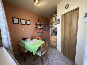 Prodej bytu 3+1, Vsetín, nám. Svobody, 72 m2