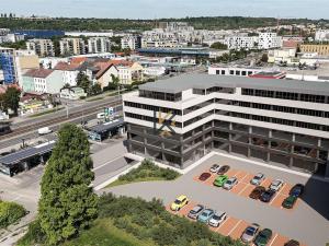 Pronájem kanceláře, Praha - Vysočany, Poděbradská, 4450 m2