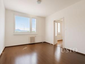 Pronájem bytu 1+1, Ústí nad Labem - Neštěmice, Hluboká, 36 m2