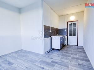 Prodej bytu 2+1, Rovná, 71 m2