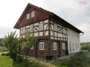 Prodej vícegeneračního domu, Brniště - Hlemýždí, 248 m2