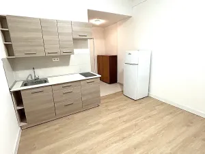 Pronájem bytu 1+kk, Praha - Radotín, Vrážská, 27 m2