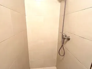 Pronájem bytu 1+kk, Praha - Radotín, Vrážská, 27 m2