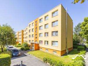 Prodej bytu 4+1, Kamenice, Sídliště II, 77 m2