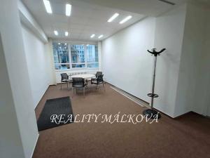 Pronájem obchodního prostoru, Pardubice, Masarykovo náměstí, 260 m2