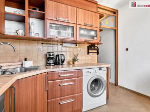 Prodej bytu 2+1, Ostrov, Masarykova, 60 m2