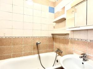 Prodej bytu 2+1, Chodov, 55 m2