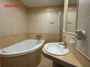 Prodej bytu 3+1, Kladno, Americká, 59 m2