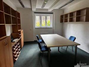 Pronájem kanceláře, Praha - Strašnice, K Červenému dvoru, 73 m2