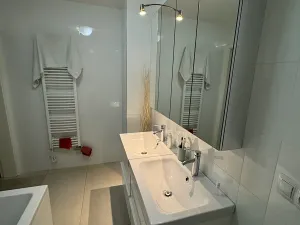 Pronájem bytu 2+kk, Ostrava, Sadová, 84 m2