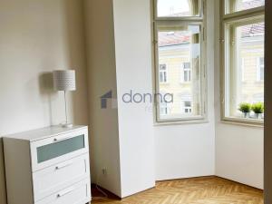 Pronájem bytu 2+kk, Praha, Muchova, 50 m2