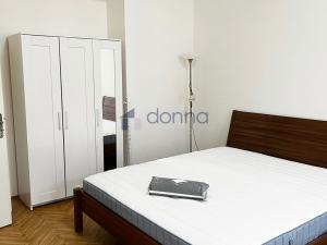 Pronájem bytu 2+kk, Praha, Muchova, 50 m2