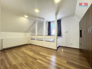 Prodej rodinného domu, Karlovy Vary - Stará Role, Horní, 120 m2