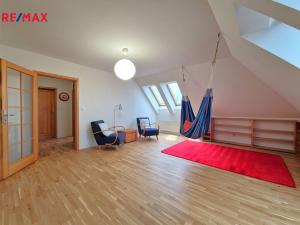 Pronájem bytu 2+kk, Praha, Domažlická, 62 m2
