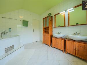 Prodej rodinného domu, Praha - Kunratice, U Rakovky, 190 m2