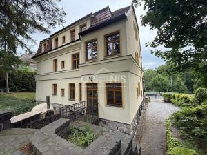 Pronájem bytu 4+1, Chomutov, Čelakovského, 150 m2