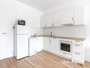 Pronájem bytu 2+kk, Praha - Kyje, Za černým mostem, 64 m2