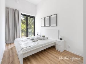 Pronájem bytu 2+kk, Praha - Kyje, Za černým mostem, 64 m2