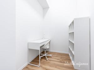 Pronájem bytu 2+kk, Praha - Kyje, Za černým mostem, 64 m2
