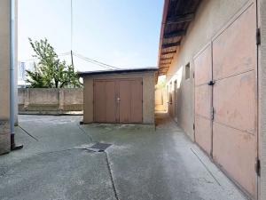Prodej kanceláře, Praha - Strašnice, V korytech, 800 m2