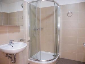 Pronájem bytu 2+kk, Praha - Pitkovice, Chorošová, 61 m2
