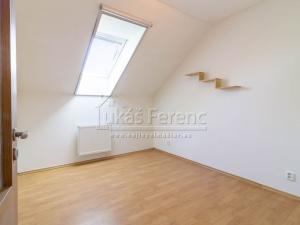 Prodej bytu 3+kk, Milovice - Mladá, Kaštanová, 67 m2