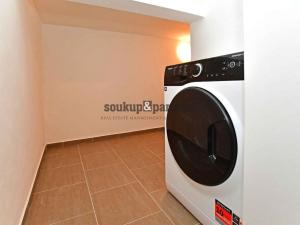 Prodej bytu 3+kk, Praha, Šachovská, 85 m2